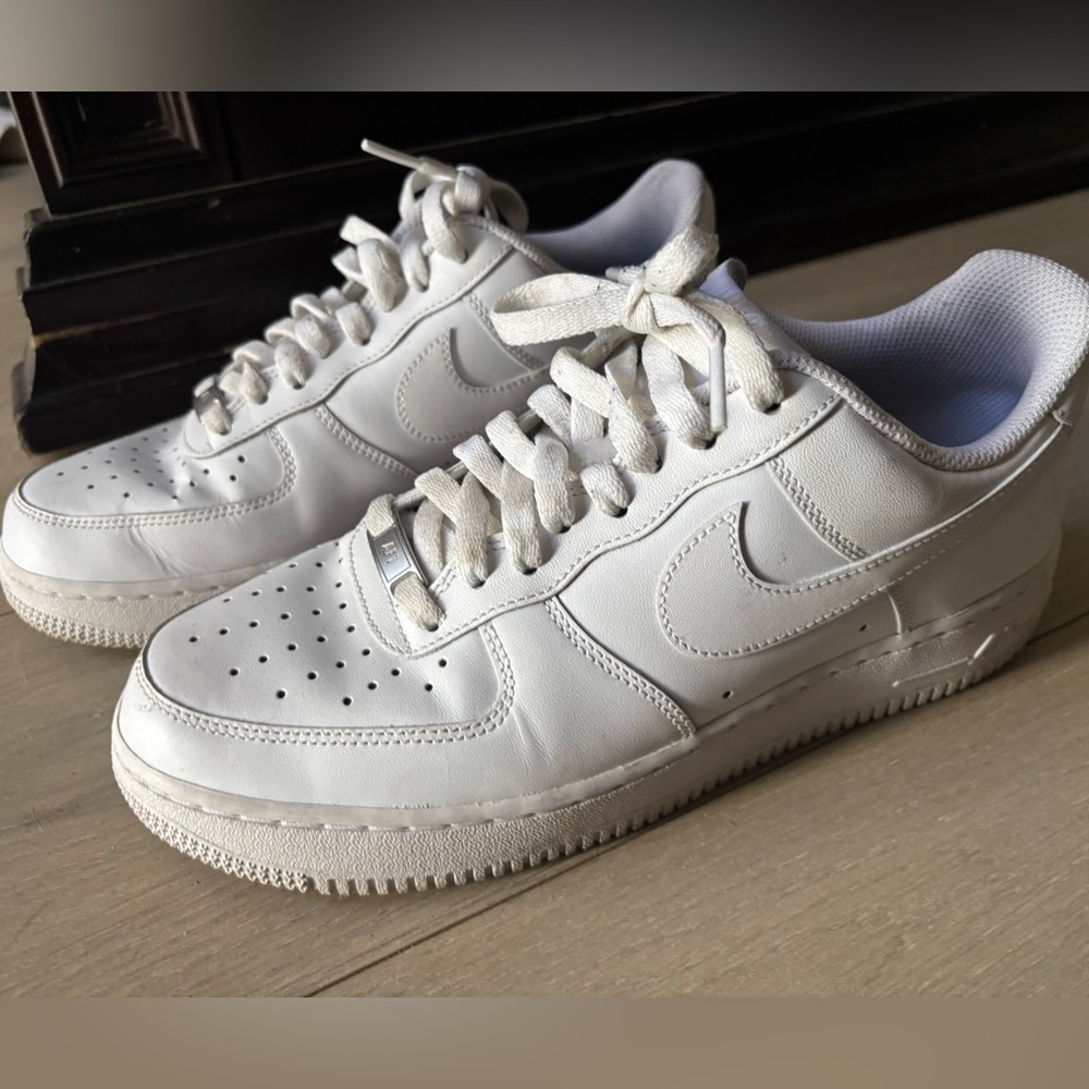 Nike low tops